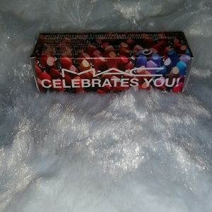 MAC Cosmetics Mini Lipstick in Velvet Teddy